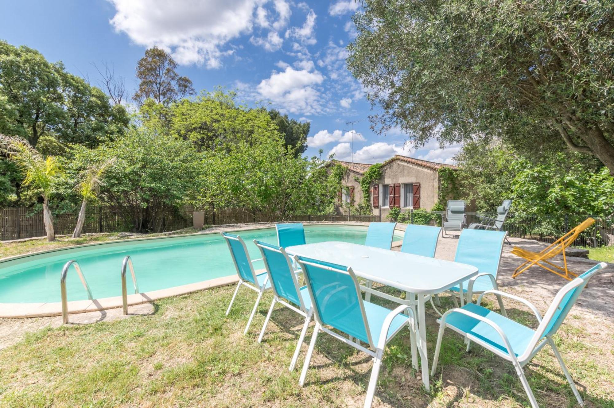 Maison Avec Piscine Location De Vacances Ferme Pedagogique Du Dolmen Le Pouget Exteriör bild